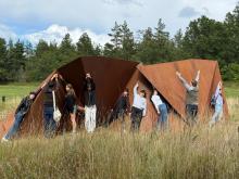 students being statues during the study abroad