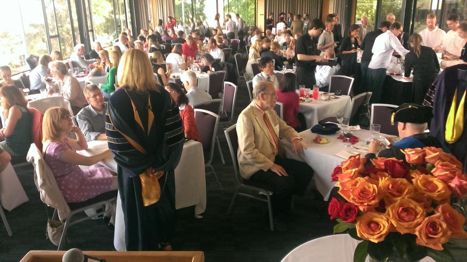 The main dining hall at the University of Washington Club filled up with over 150 guests!